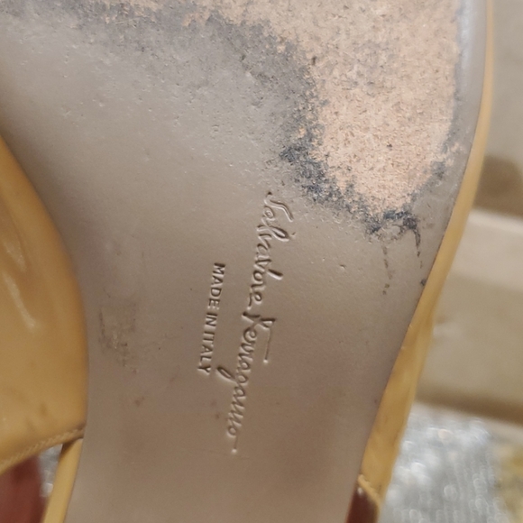 SOLD!! FERRAGAMO Kitten Heel Sling - Size 8 1/2 - Picture 9 of 9